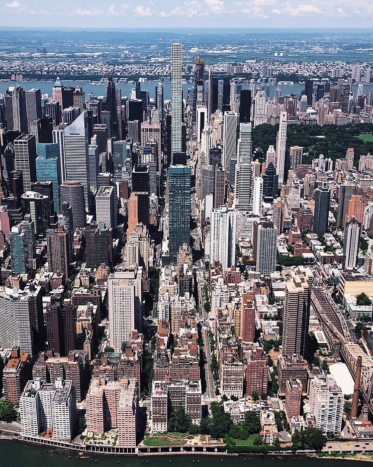 New York, New York. Photo via @melliekr #viewingnyc #newyork #newyorkcity #nyc