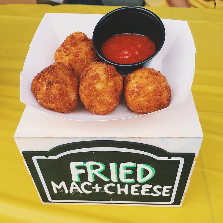 Everything is better when it's #fried #macandcheese #cheese #food #foodporn #delicious #queens #munchies #nyc #queensnightmarket #nomnom #sogood #yummy #houseofmacnyc #follow #potd