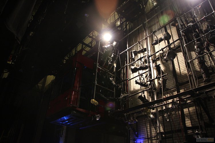 Stage Left Backstage | Built in 1932, Radio City Music Hall is a prime example of art deco architectural style that has withstood the test of time. With tons of gold, reflective surfaces and geometric design, walking through the venue is a bit like stepping back in time. Most of the fixtures, furniture and ornamentation are original, and any replacements are exact replicas of how the theater looked 80 years ago.

Read more here: <a href="https://viewing.nyc/i-braved-a-walkthrough-of-radio-city-music-hall-meant-for-tourists/" rel="nofollow">viewing.nyc/i-braved-a-walkthrough-of-radio-city-music-ha...</a>