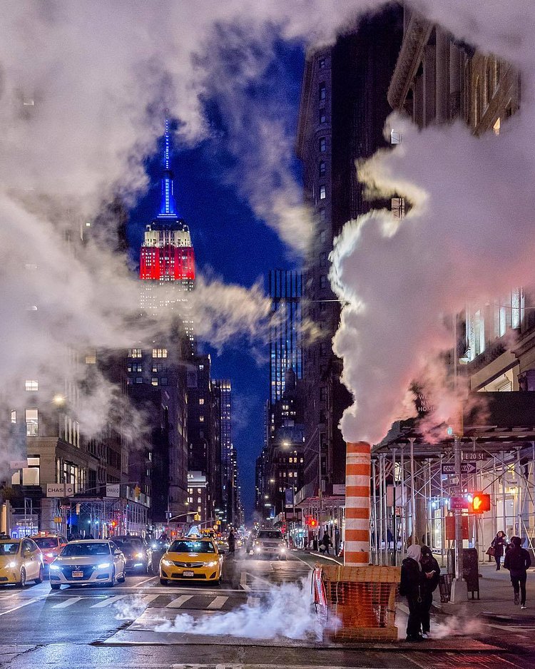 5th Avenue and 20th Street, Flatiron District, Manhattan