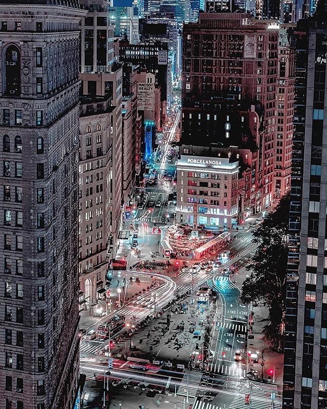 New York, New York. Photo via @lower.east.side_  #viewingnyc #newyorkcity #newyork #nyc