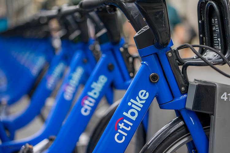 'Citi Bike', Zeiss Batis 85 | Lens: ZEISS Batis 85
Camera: Sony A7R
Exposure: ISO 1000, f/1.8 at 1/4000s
Processed: Adobe LR v6.0
Location: NYC, NY
