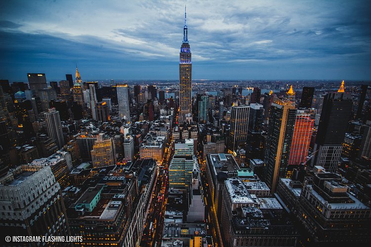 This is the skinny side of the Empire State Building, the most recognizable building in NYC. 