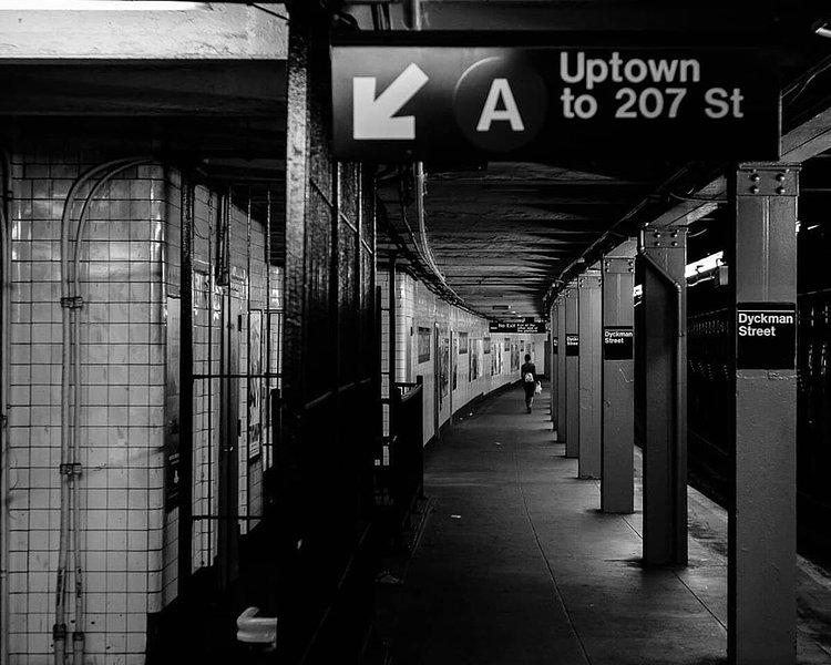 Dyckman St Subway Station