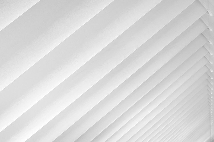 Inside Santiago Calatrava's WTC Transportation Hub in New York