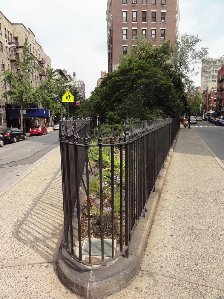 Sheridan Square Viewing Garden