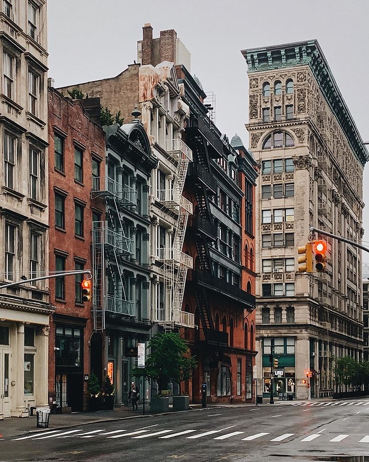 Looking down Broome Street towards Broadway, SoHo, Manhattan