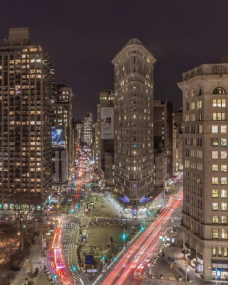 Flatiron District, Manhattan. Photo via @killahwave #viewingnyc #nyc #newyorkcity #newyork #flatironbuilding