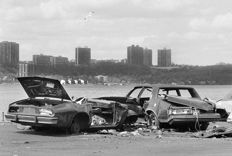 Abandoned cars in the Riverside Park area. April 9, 1985.
