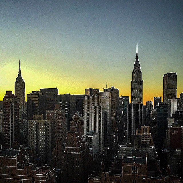 December has been giving us some pretty nice sunsets. View from my office window. Yes, I know, I'm very lucky, and I never take it for granted ☀️ (iPhone shot)