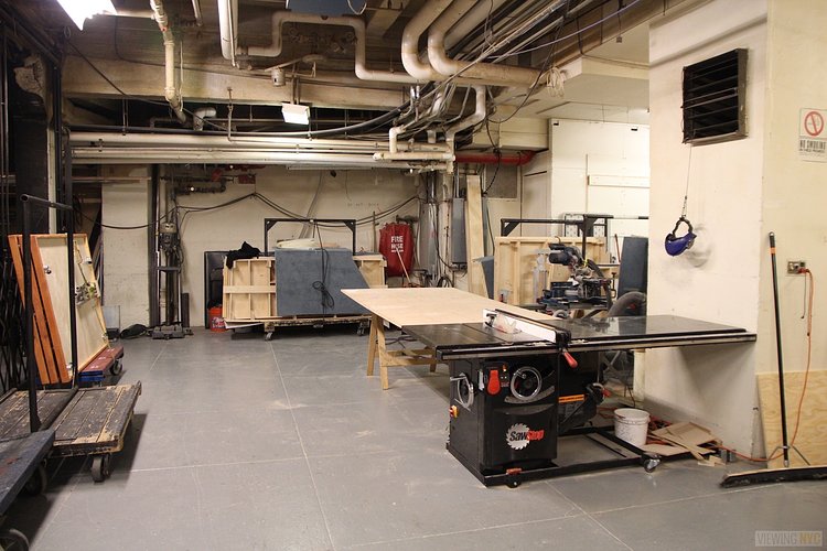 Underground Workshop | Built in 1932, Radio City Music Hall is a prime example of art deco architectural style that has withstood the test of time. With tons of gold, reflective surfaces and geometric design, walking through the venue is a bit like stepping back in time. Most of the fixtures, furniture and ornamentation are original, and any replacements are exact replicas of how the theater looked 80 years ago.

Read more here: <a href="https://viewing.nyc/i-braved-a-walkthrough-of-radio-city-music-hall-meant-for-tourists/" rel="nofollow">viewing.nyc/i-braved-a-walkthrough-of-radio-city-music-ha...</a>