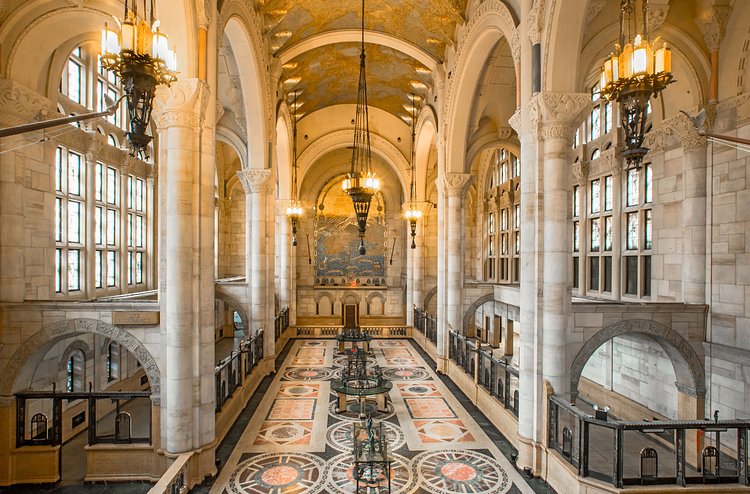 Built explicitly as a “monument to finance,” the building was completed in 1929, just before Wall Street crashed. Still, the renaissance-revival style structure, complete with a stunning mosaic in the entrance and a 63-foot-high ceiling in the main hall, continues to inspire. The building remained a bank for most of the 20th century and briefly became the site of an indoor flea market. In the grand tradition of other Brooklyn “temples of finance,” it has become an event space.