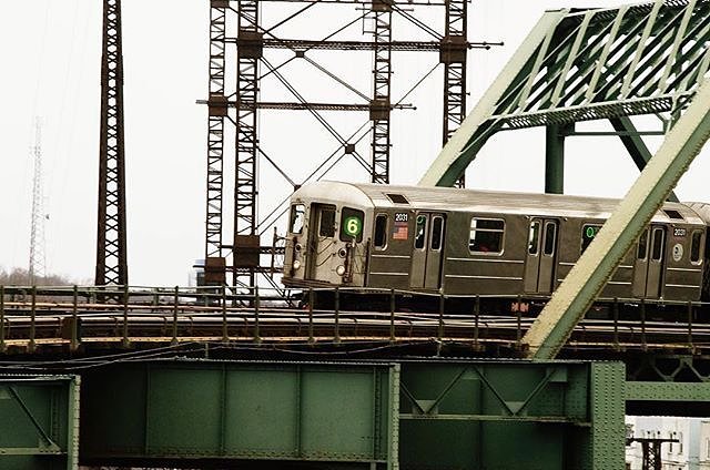 Bronx, New York. Photo via @thebronxer #viewingnyc #newyorkcity #newyork #nyc