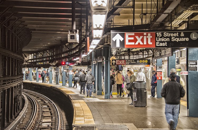 14th Street Union Square Subway | The Downtown 4/5 Track, with a City Hall bound 6 train on the extreme right.
