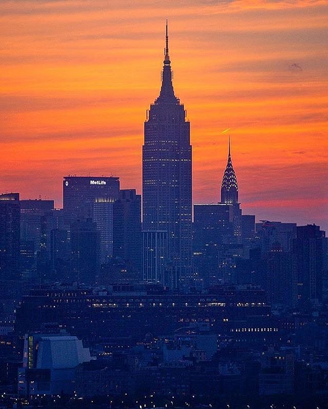 Photo via @fallinginlovewithnyc 
#viewingnyc