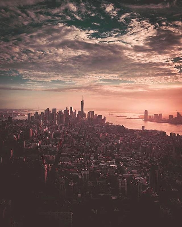 Photo via @afieldsnyc 
#viewingnyc