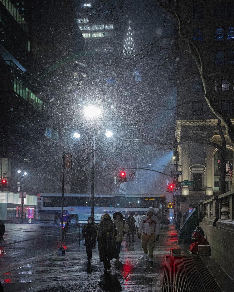 5th Avenue and 42nd Street, Midtown, Manhattan