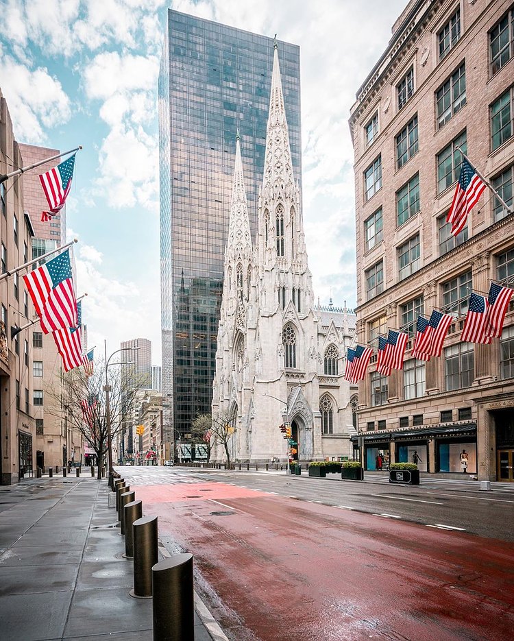 5th Avenue and St. Patrick's Cathedral, Midtown, Manhattan