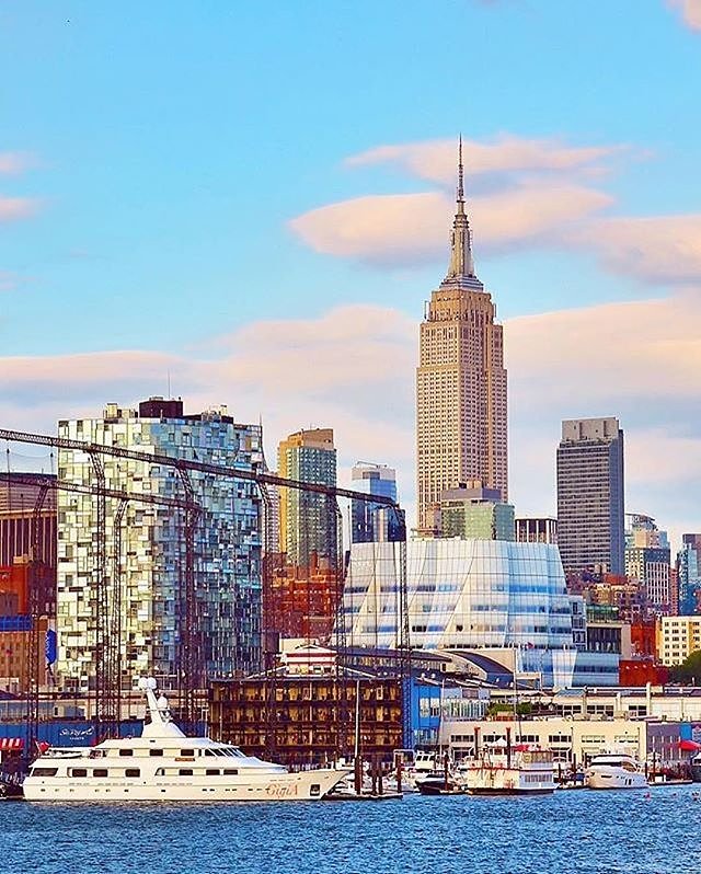 New York, New York. Photo via @gigi.nyc #viewingnyc #newyorkcity #newyork