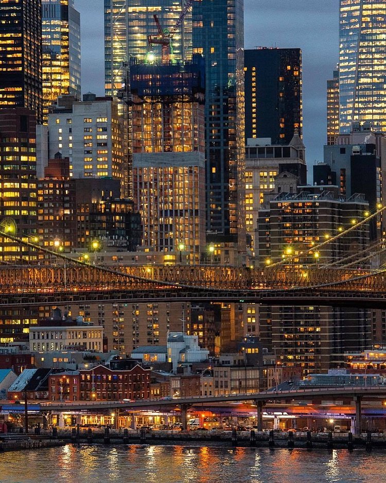 Seaport, Manhattan. Photo via @julienneschaer #viewingnyc #nyc #newyork #newyorkcity