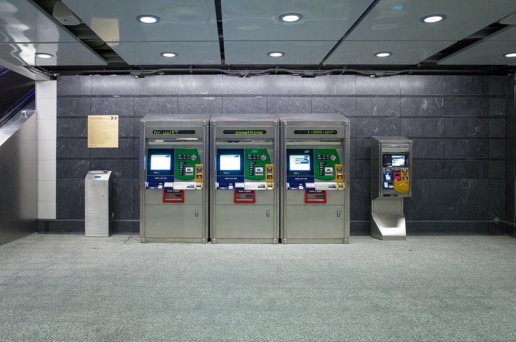Metrocard Machines / 96th St. Station