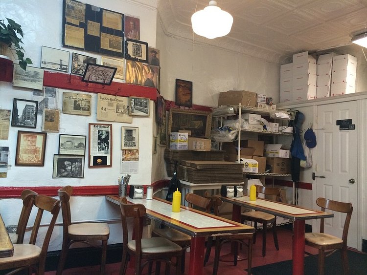 Yonah Schimmel's Knish Bakery
