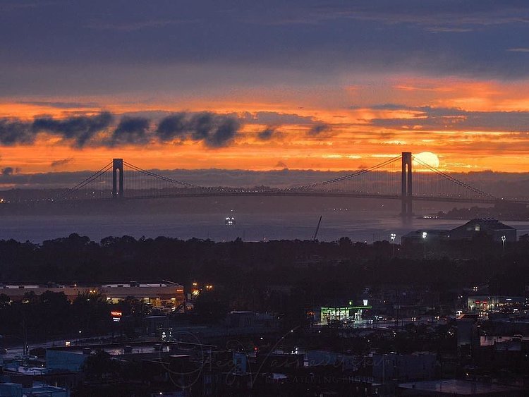 Verrazano Bridge, New York, New York. Photo via @eyecatchingphoto #viewingnyc #newyorkcity #newyork