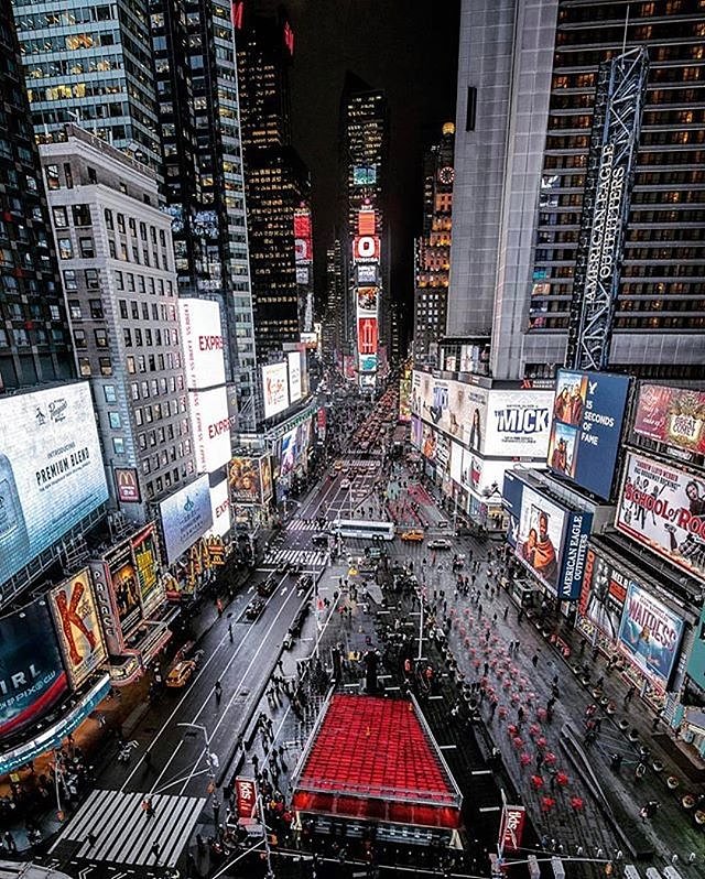 Photo via @lightsensitivity 
#viewingnyc