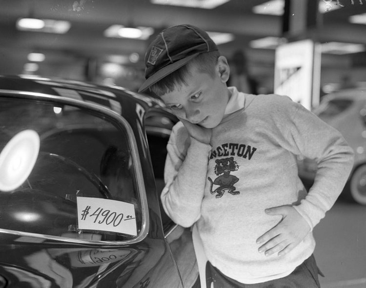 “Ralph Hubbard, 8, is thinking how nice it would be if pop could ante up $4,900 for Italian car [sic] being displayed at the Coliseum yesterday” – read the Daily News’ original caption. Ralph, we’re hoping to finally got that dream car you wanted at the New York Auto Show.